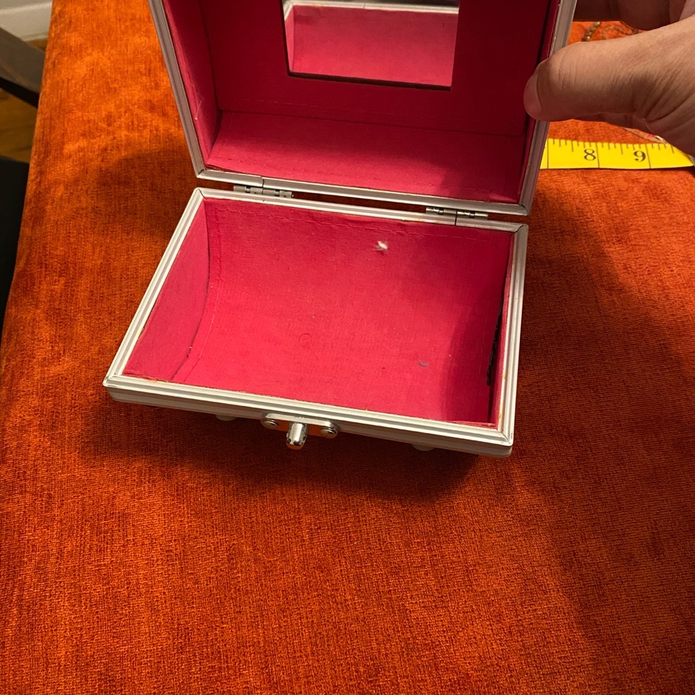 Jewelry box - Picture 3 of 6
